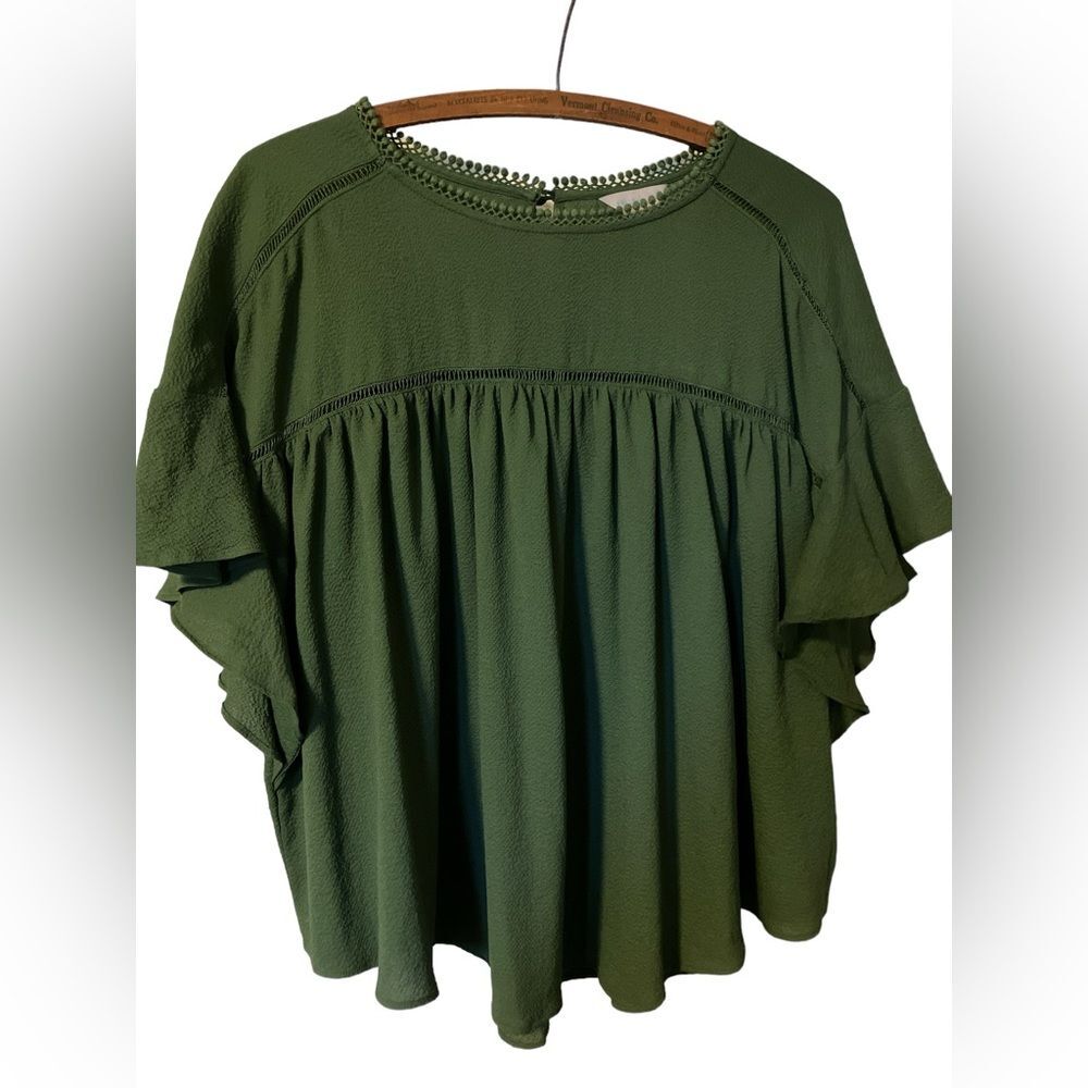 Belle Sky Flowy Blouse Size L